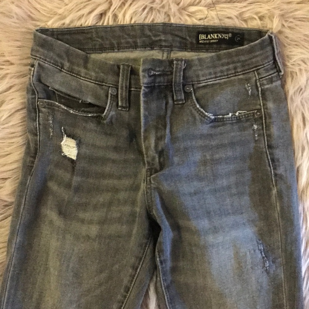 Grey distressed blank nyc skinny jeans 25